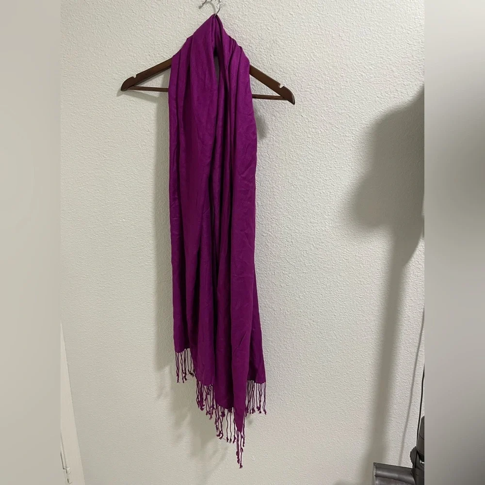 Chic Purple Scarf with Fringe